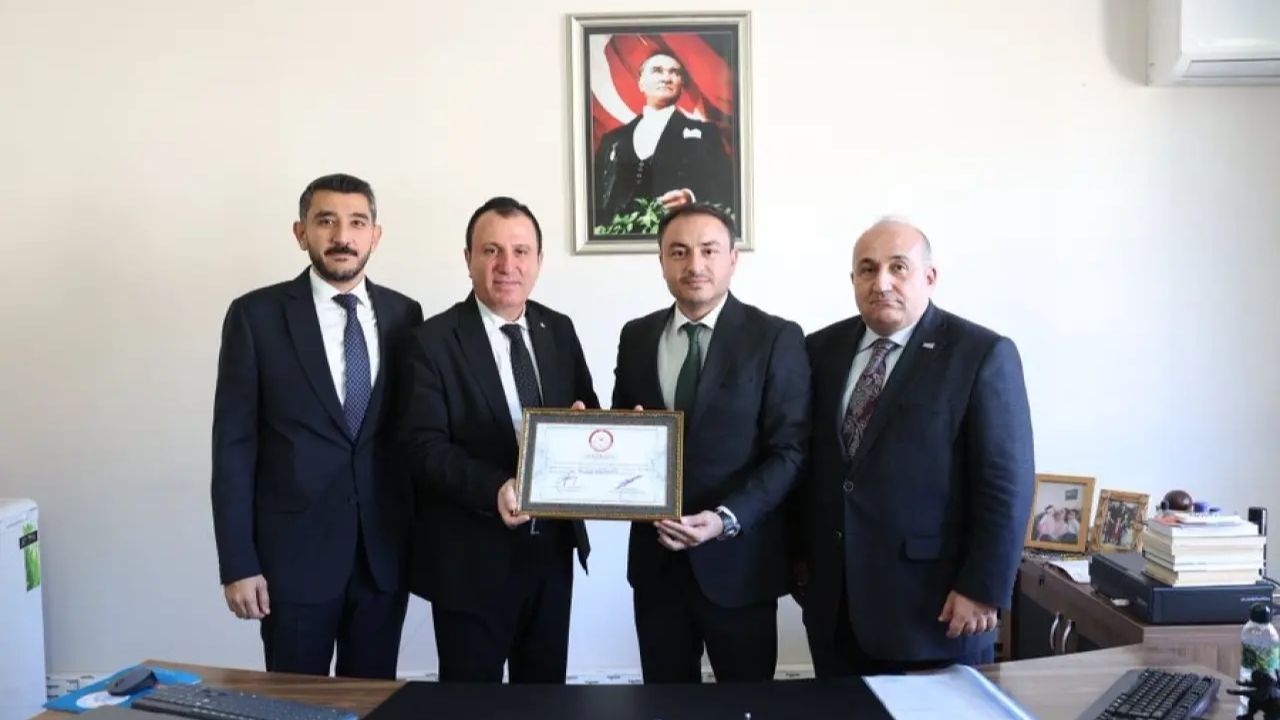 KMTSO Başkanı Mustafa Buluntu mazbatasını aldı!