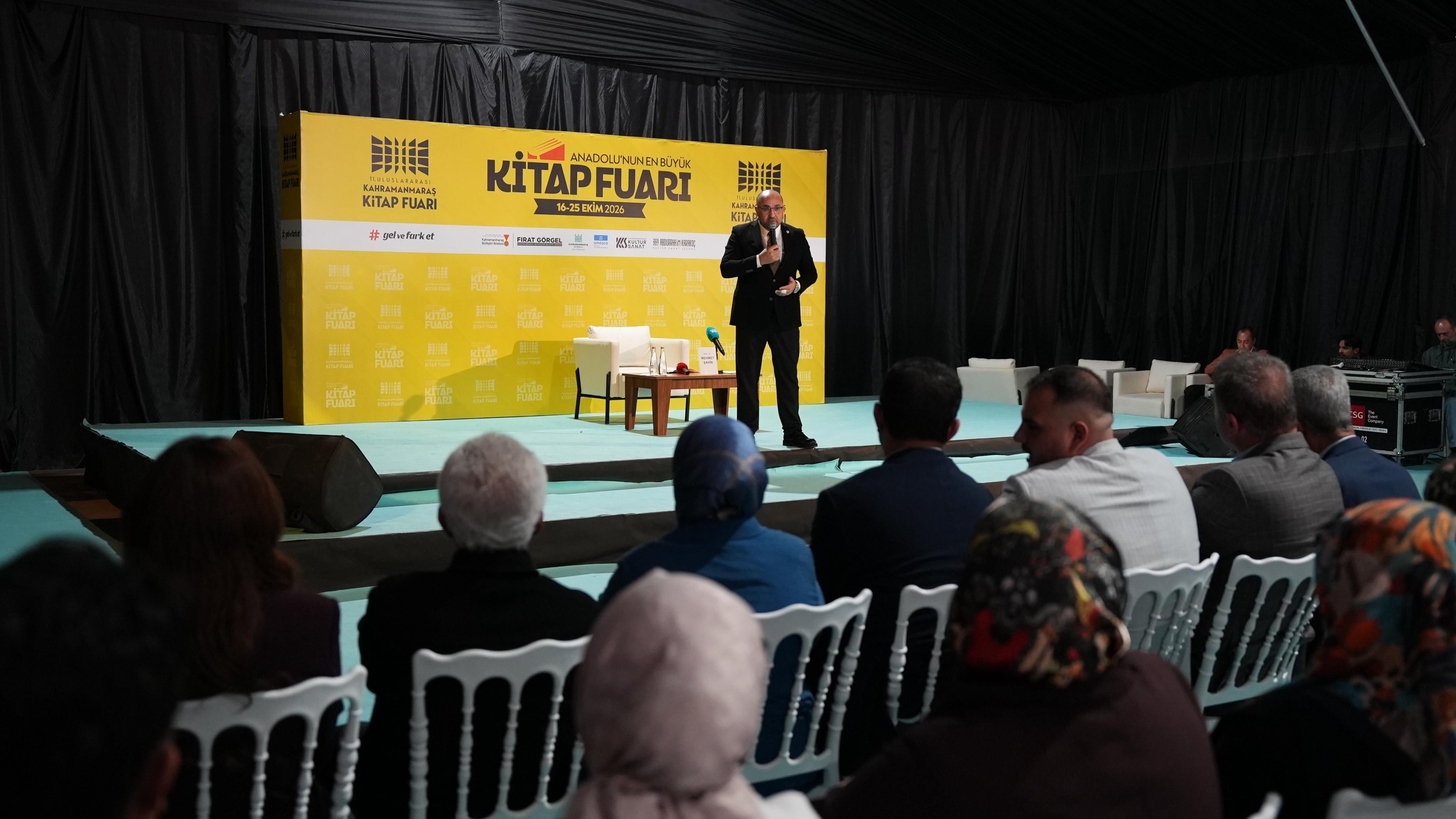 Mehmet Şahin Kahramanmaraş Kitap Fuarı’nda Ortadoğu Ve Türkiye’nin Dış Politikasını Anlattı (7)
