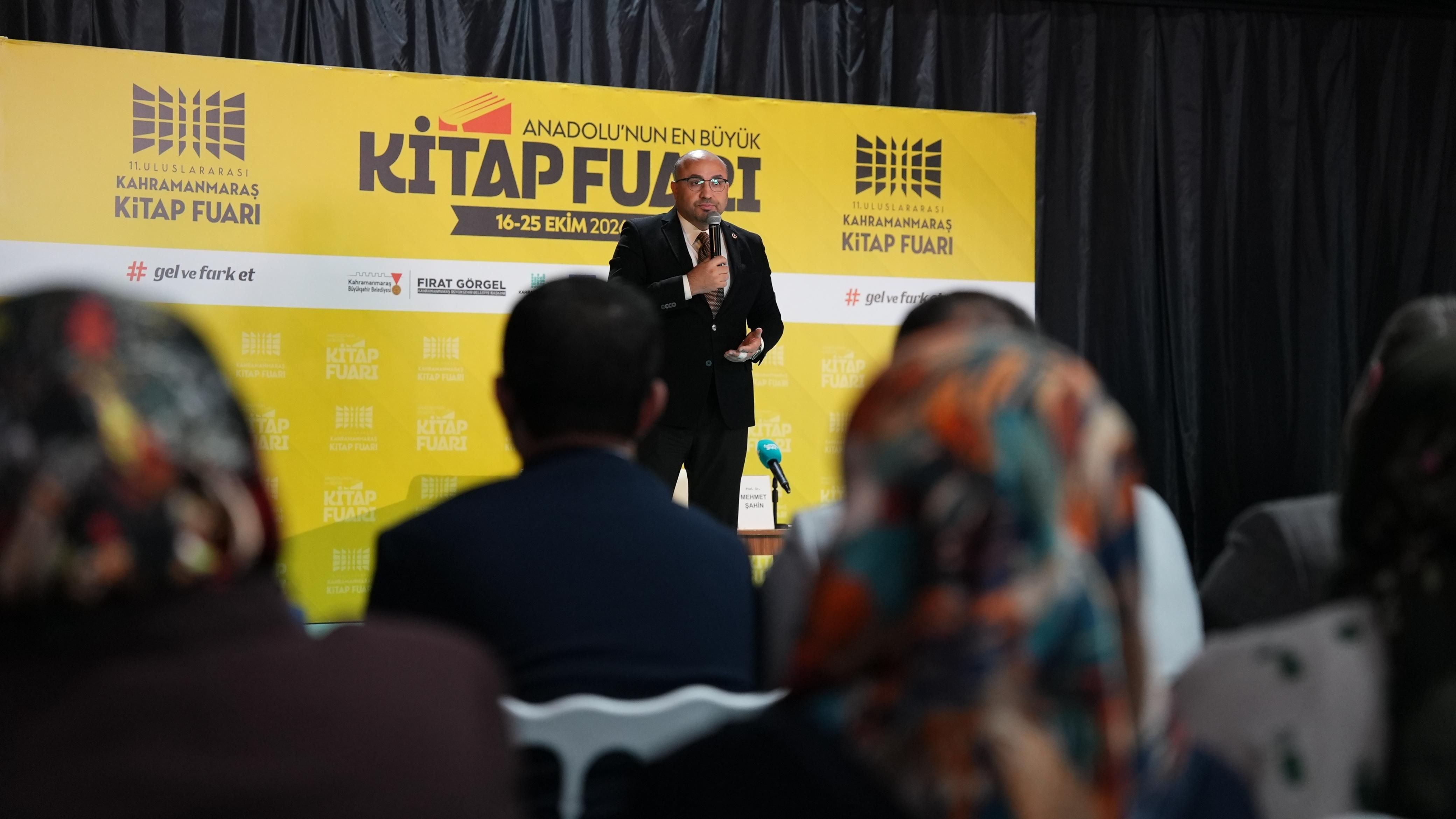 Mehmet Şahin Kahramanmaraş Kitap Fuarı’nda Ortadoğu Ve Türkiye’nin Dış Politikasını Anlattı (8)
