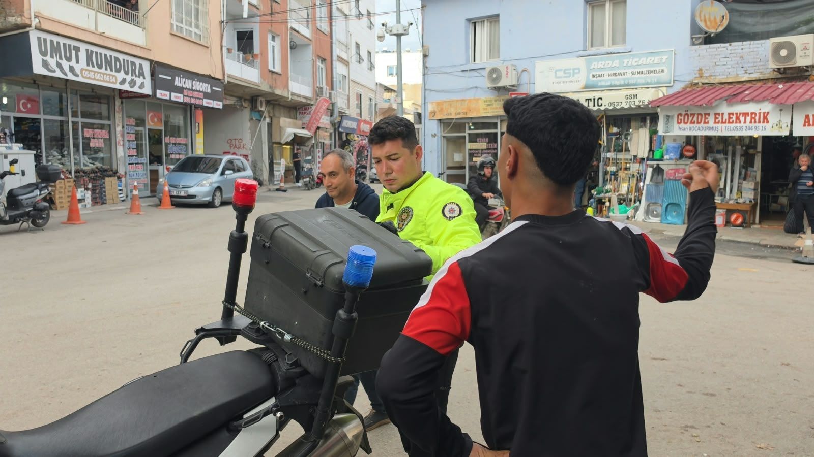 Polise “Gözünün Yağını Yiyeyim, Ceza Yazma” Dedi! 40 Bin Tl Ceza Yedi (3)