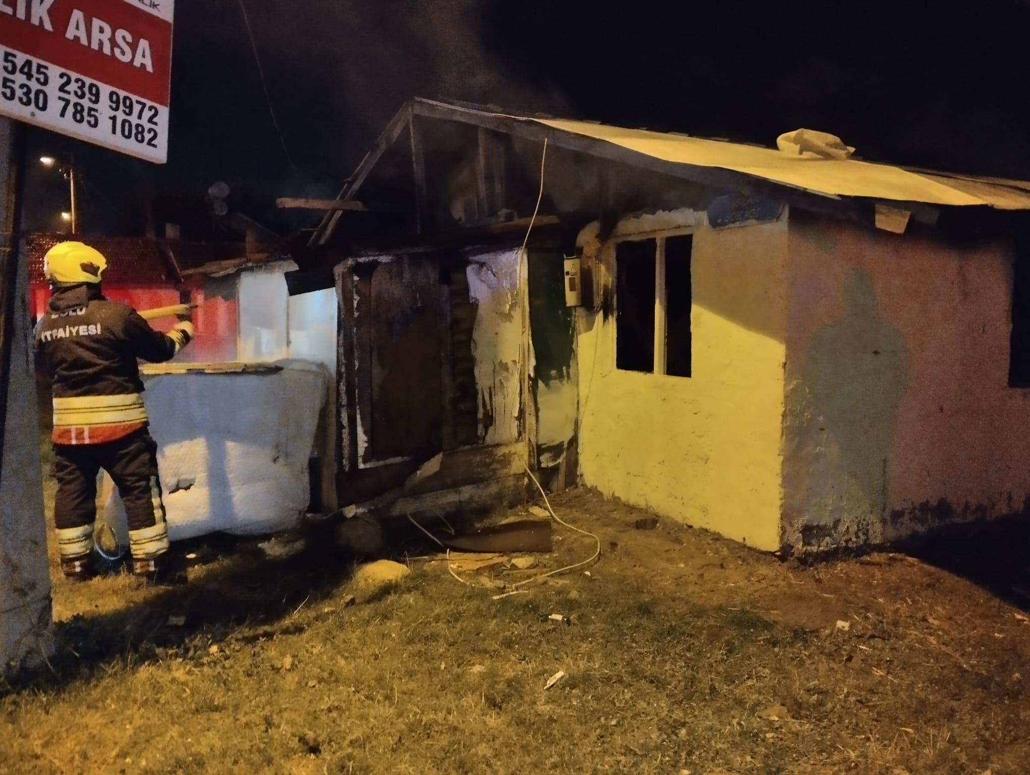 Sobadan Sıçrayan Kıvılcım Evi Yaktı (1)