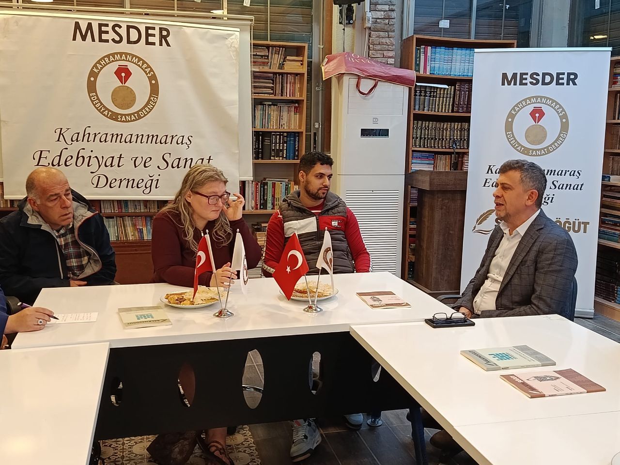 Unesco “Uluslararası Yazar Rezidansı Programı” Mesder’de Gerçekleşti (7)