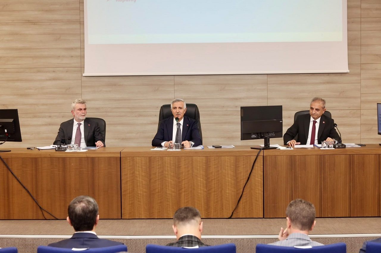 Vali Ünlüer'den Kahramanmaraş Açıklaması! “Şehir Tamamen Ayağa Kalktı” (3)