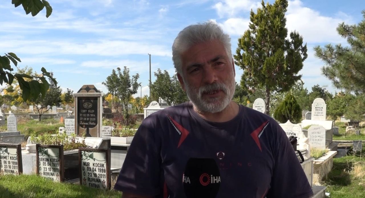 Van Depreminde Ailesini Kaybetti, Kahramanmaraş Depreminde Yardıma Koştu (4)